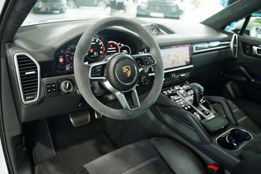 Porsche Cayenne III GTS — photo 29