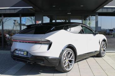 Lotus Eletre 450 — photo 6
