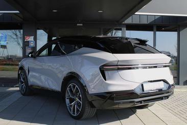 Lotus Eletre 450 — photo 8