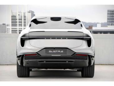 Lotus Eletre — photo 7