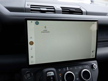 Land Rover Defender 110 D250 X-Dynamic SE LED PANO 360° Black — photo 12