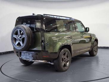 Land Rover Defender 110 D200 X-DYNAMIC SE PANODACH AHK BLAC Green — photo 2