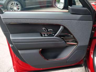 Land Rover Range Rover Sport DYNAMIC AUTOBIOGRAPHY Red — photo 10