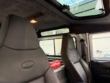 Land Rover Defender Heritage — photo 9