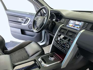 Land Rover Discovery Sport — photo 12