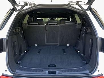 Land Rover Discovery Sport — photo 16