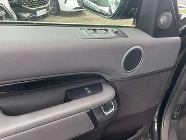 Land Rover Discovery SE Black TD6 — photo 5
