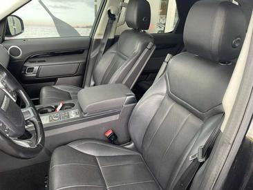 Land Rover Discovery SE Black TD6 — photo 6