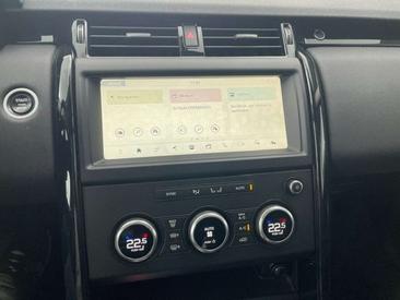 Land Rover Discovery SE Black TD6 — photo 15