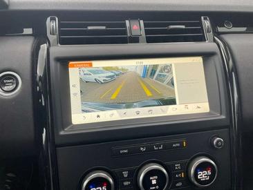 Land Rover Discovery SE Black TD6 — photo 16
