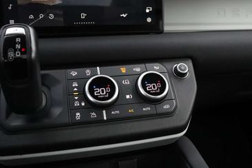 Land Rover Defender 110 First Edition 3.0 D250 — photo 30