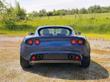 Lotus Elise — photo 11