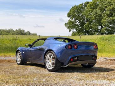 Lotus Elise — photo 12