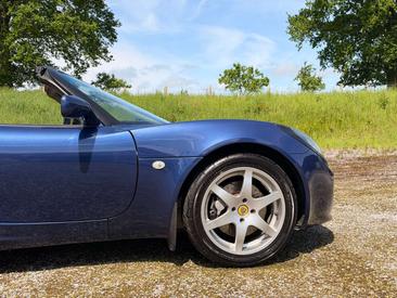 Lotus Elise — photo 15