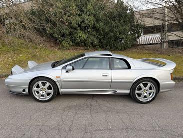 Lotus Esprit S4S — photo 2