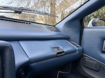 Lotus Esprit S4S — photo 12