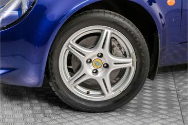 Lotus Elise — photo 4