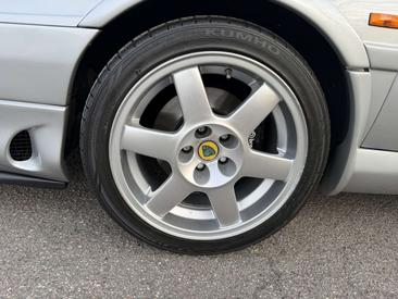 Lotus Esprit S4S — photo 15