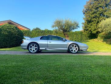 Lotus Esprit SE — photo 12