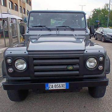 Land Rover Defender 90 — photo 6
