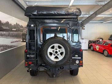 Land Rover Defender 110 SE Edition Station Wagon - Motor NEU Black — photo 4