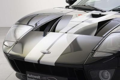 Ford GT