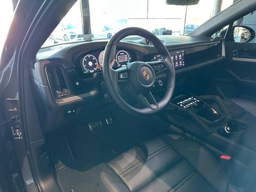 Porsche Cayenne III S Coupé — photo 33
