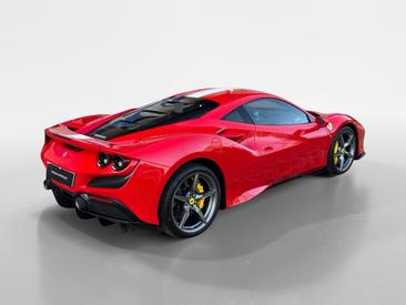Ferrari F8 Tributo — photo 3