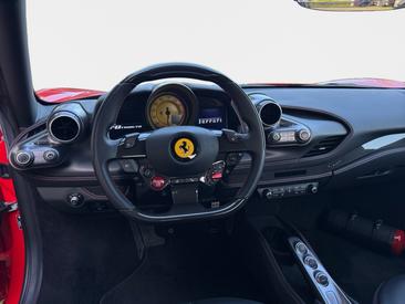 Ferrari F8 Tributo — photo 5
