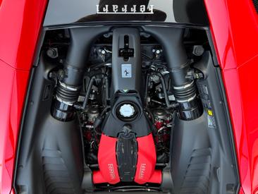 Ferrari F8 Tributo — photo 20