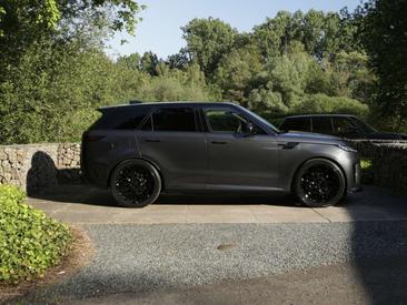 Land Rover Range Rover Sport P550e SV-Dynamic — photo 3
