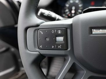Land Rover Defender 110 X-Dynamic SE D250 — photo 17