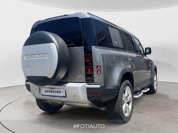 Land Rover Defender 110 SE AWD Auto 3.0D I6 200 — photo 2