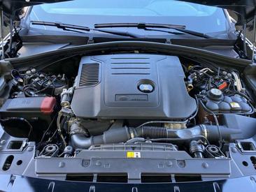 Land Rover Range Rover Velar D200 R-Dynamic SE — photo 10