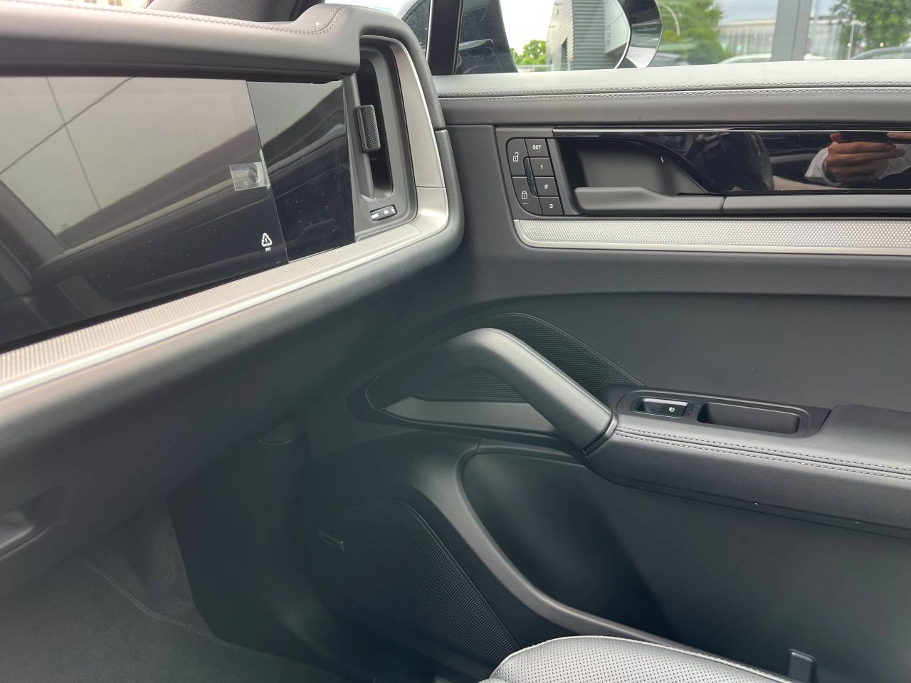 Porsche Cayenne III ph2 E-Hybrid - 2025 - Joinsteer - #17