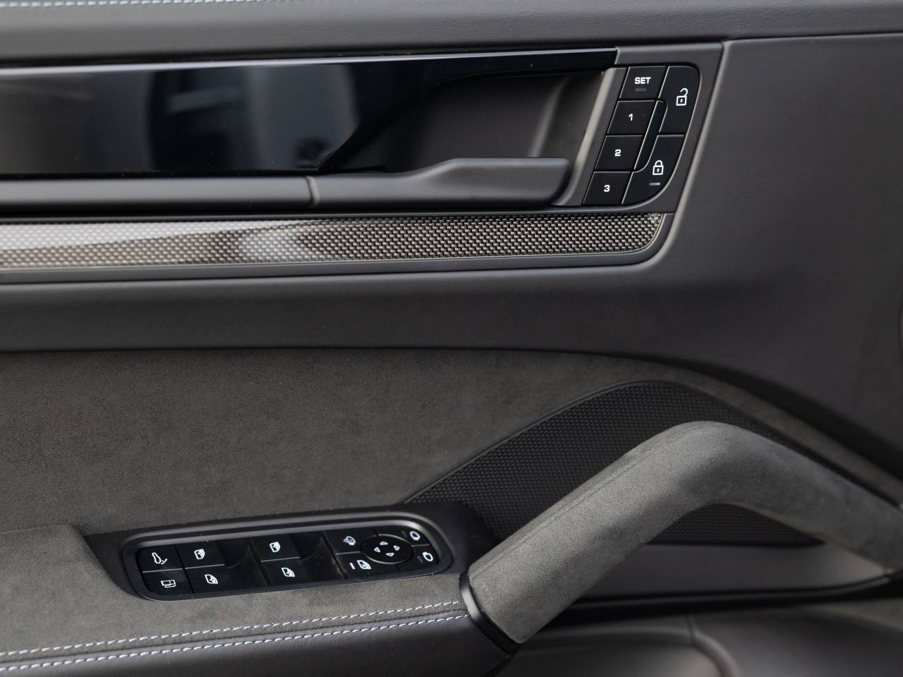 Porsche Cayenne III ph2 Turbo E-Hybrid - 2025 - Joinsteer - #21