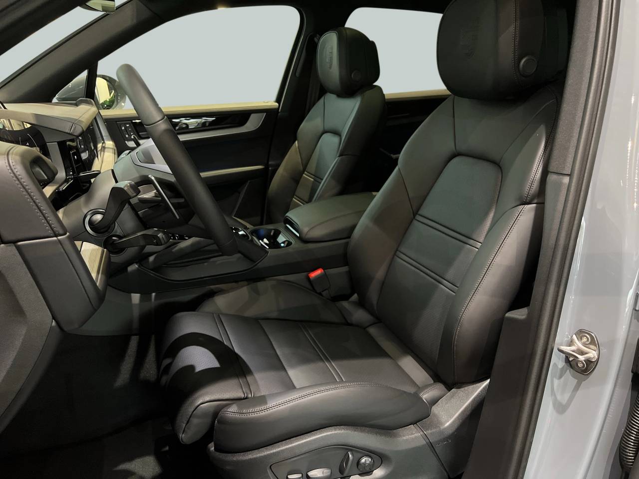 Porsche Cayenne III ph2 E-Hybrid - 2025 - Joinsteer - #13