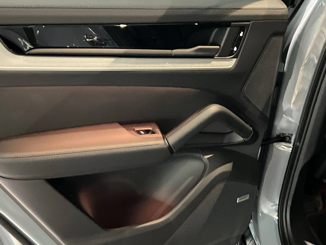 Porsche Cayenne III ph2 E-Hybrid - 2025 - Joinsteer - #15