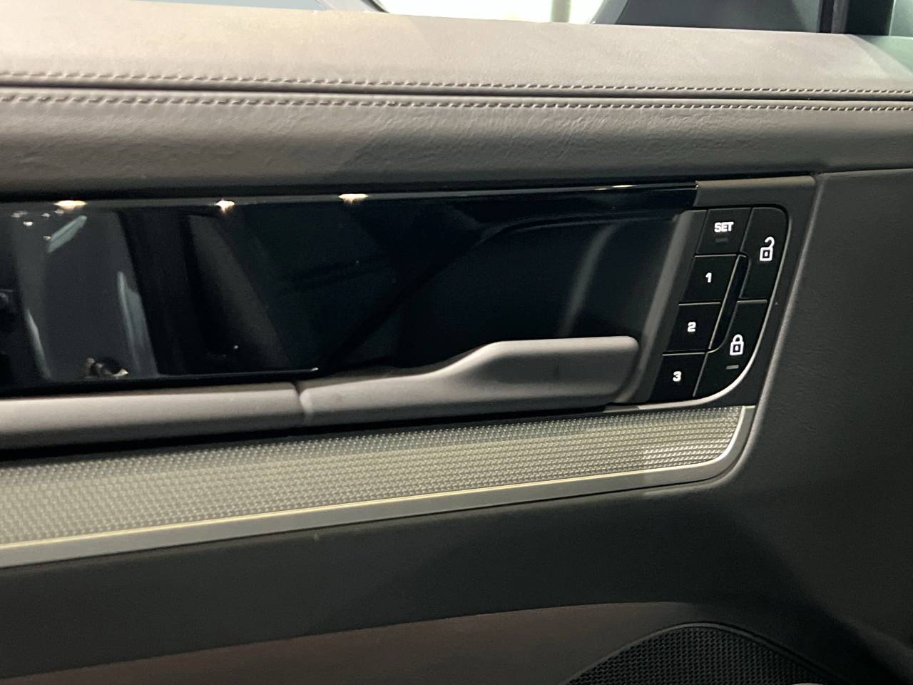 Porsche Cayenne III ph2 E-Hybrid - 2025 - Joinsteer - #19