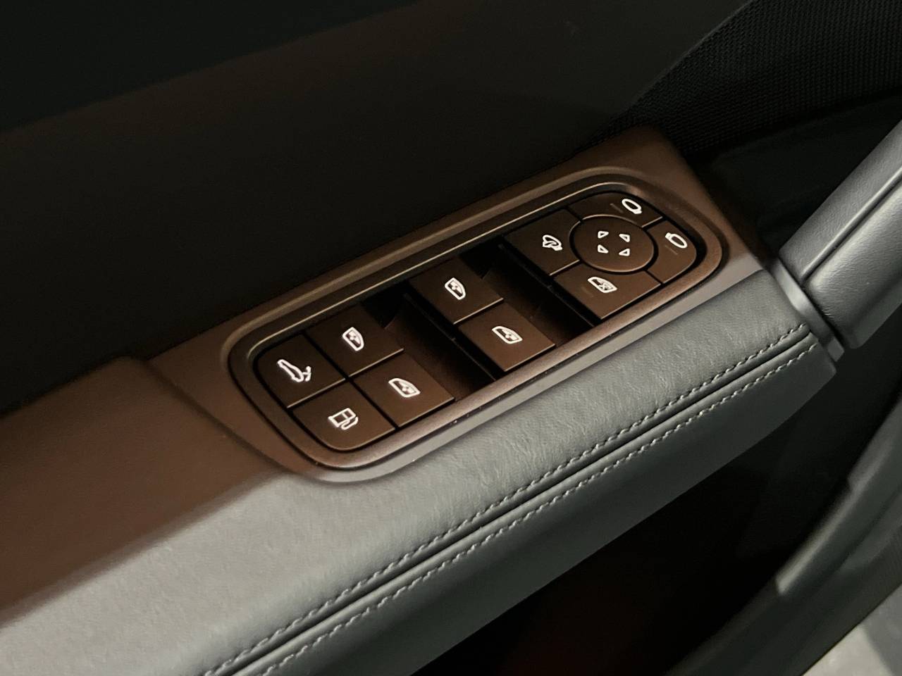 Porsche Cayenne III ph2 E-Hybrid - 2025 - Joinsteer - #20