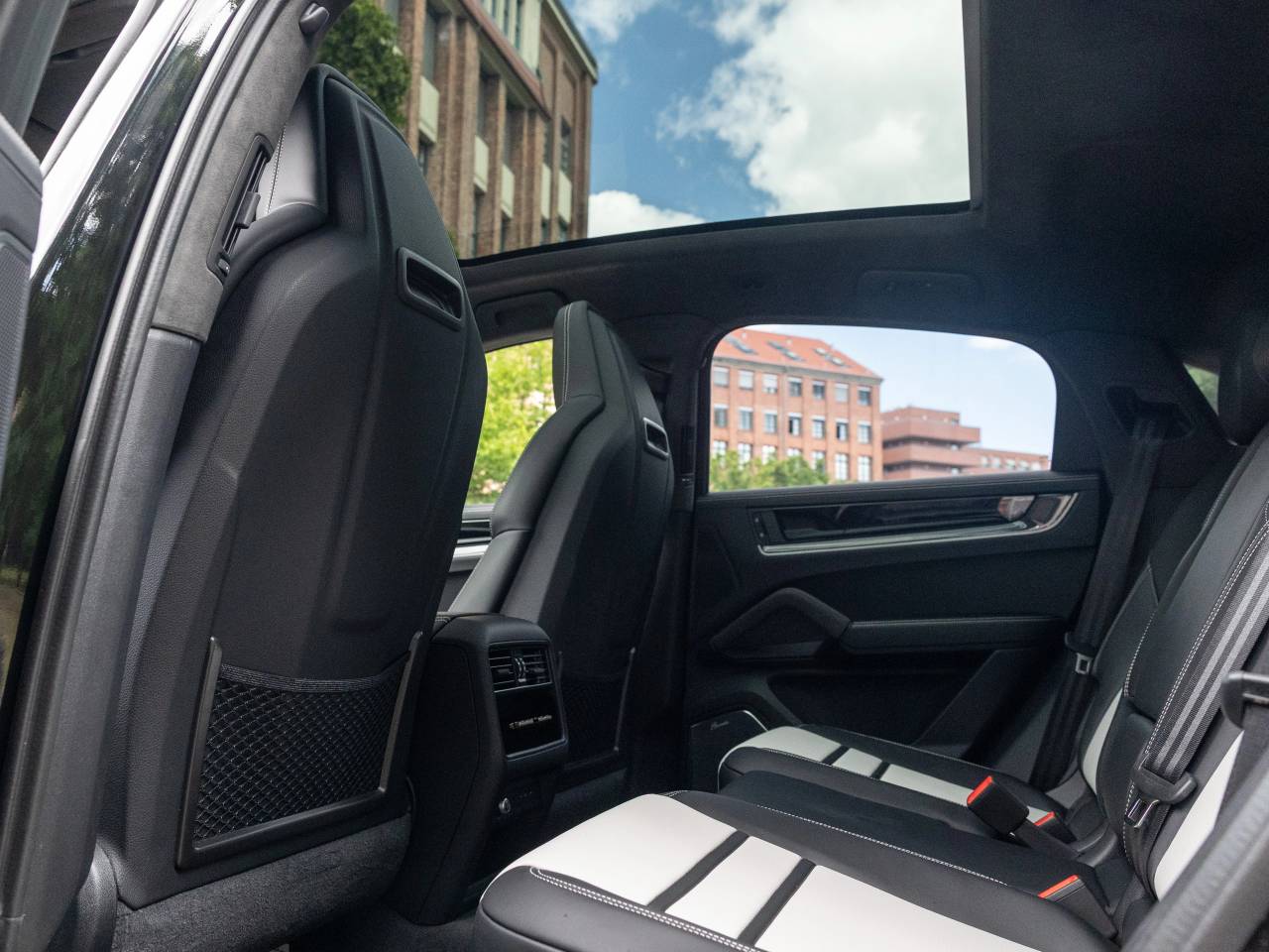 Porsche Cayenne III ph2 Turbo E-Hybrid - 2025 - Joinsteer - #16