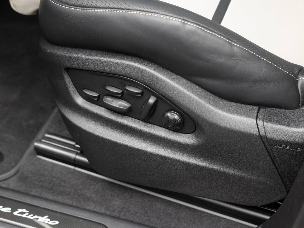 Porsche Cayenne III ph2 Turbo E-Hybrid - 2025 - Joinsteer - #17