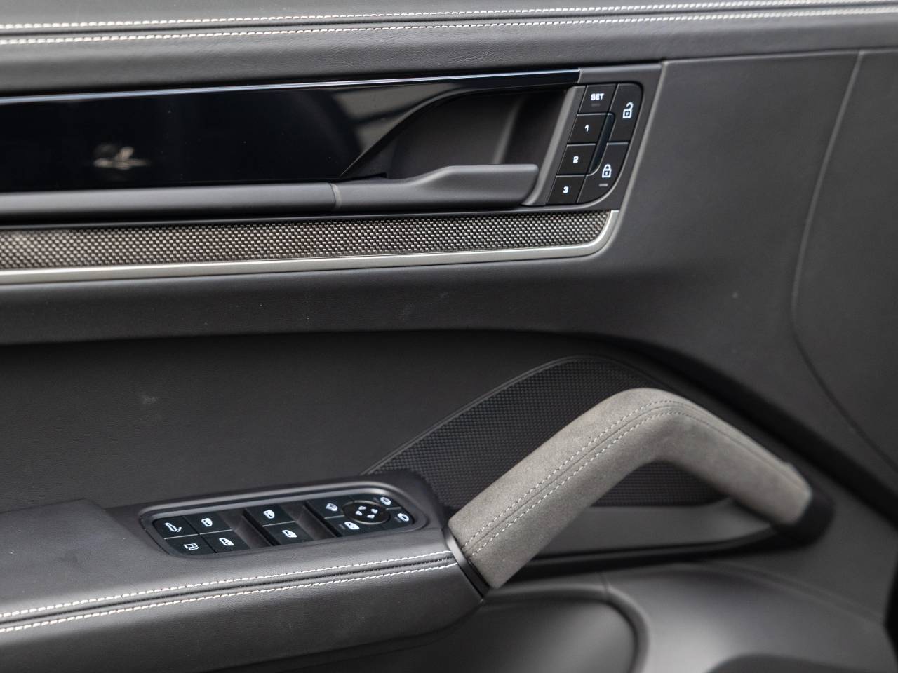 Porsche Cayenne III ph2 Turbo E-Hybrid - 2025 - Joinsteer - #19