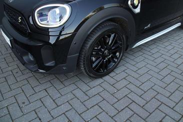 Mini Countryman COOPER SE — photo 9
