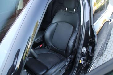 Mini Countryman COOPER SE — photo 11
