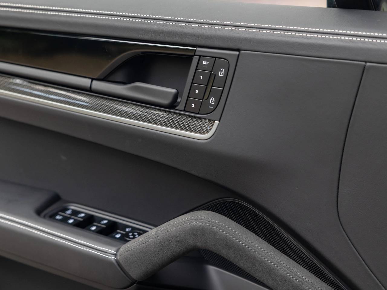 Porsche Cayenne III ph2 Turbo E-Hybrid - 2025 - Joinsteer - #30