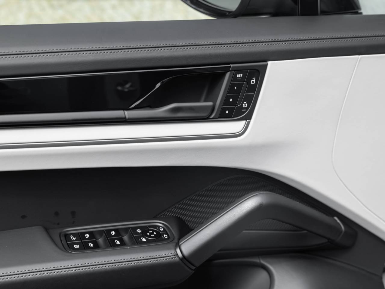 Porsche Cayenne III ph2 E-Hybrid - 2025 - Joinsteer - #28