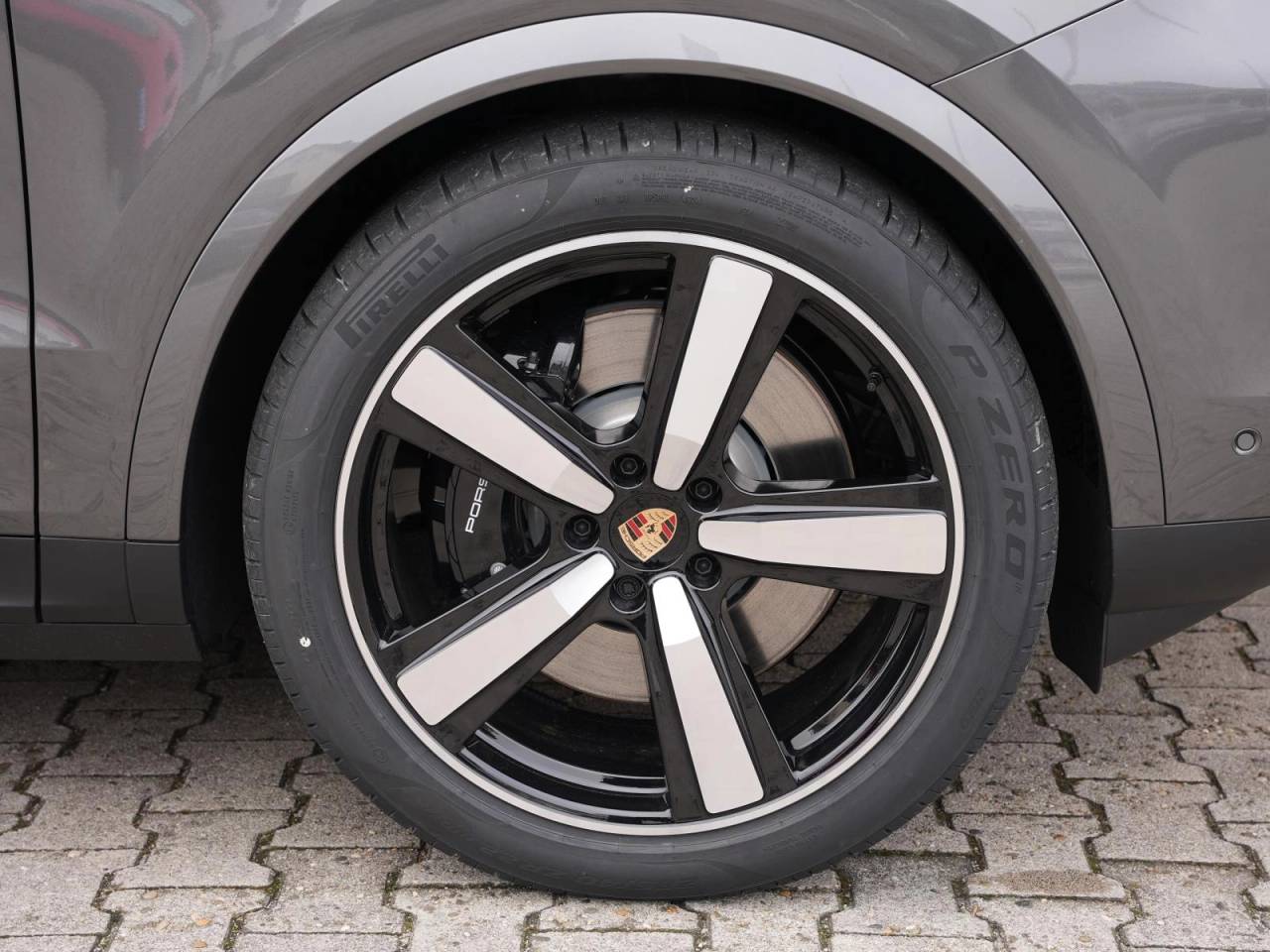 Porsche Cayenne III ph2 S E-Hybrid - 2025 - Joinsteer - #11