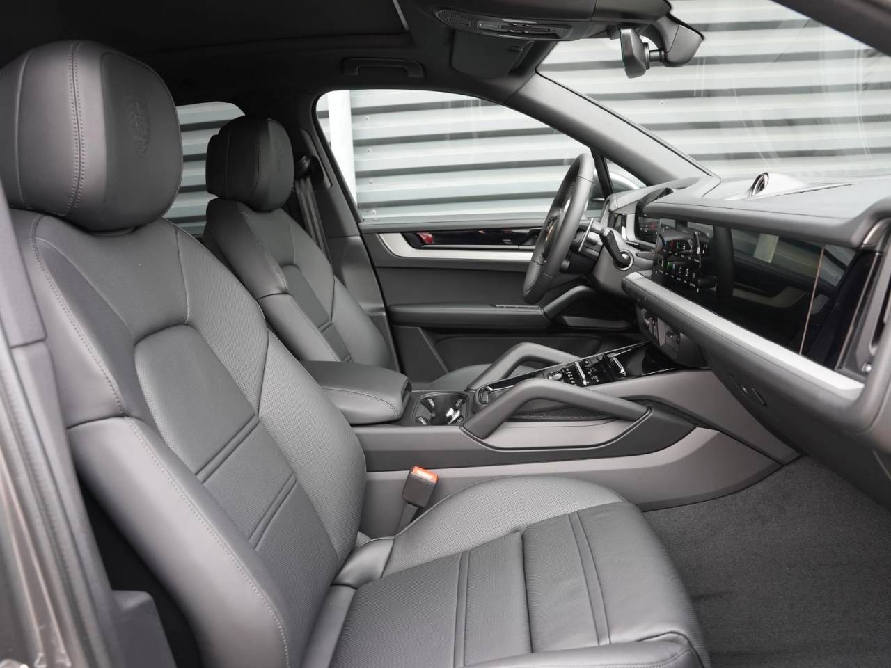 Porsche Cayenne III ph2 S E-Hybrid - 2025 - Joinsteer - #17