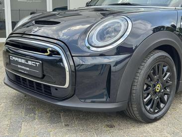 Mini Cooper SE Yours — photo 4